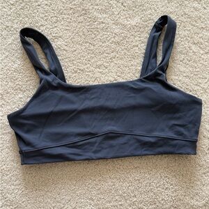 Vuori Women's Dark Gray Sports Bra Size Medium